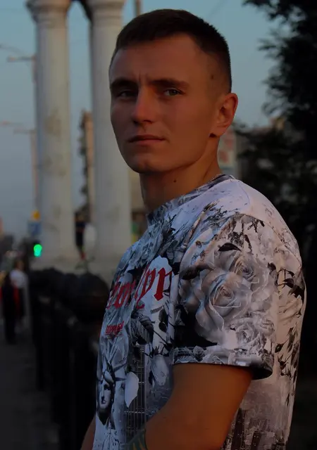 Дмитрий з Запоріжжя, мені 27 років, познайомлюсь для приємного проведення часу