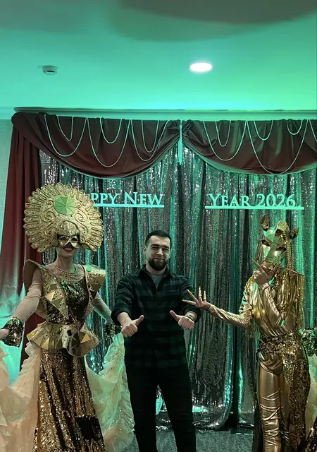 Я Farhod, 27, из Хаунслоу, ищу знакомства без обязательств