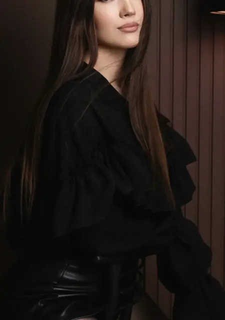 Я Вероника, 19, из Астаны, ищу знакомства на одну ночь