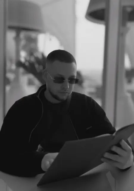 Я Андрей, 25, из Львова, ищу знакомства на одну ночь