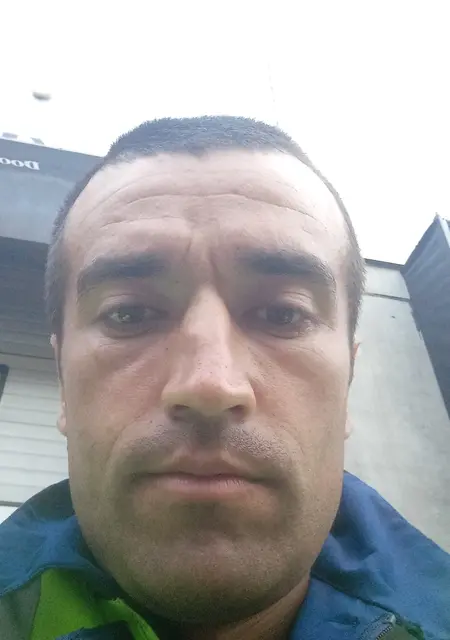 Sardor de Zaragoza, busco en el sitio relación a largo plazo