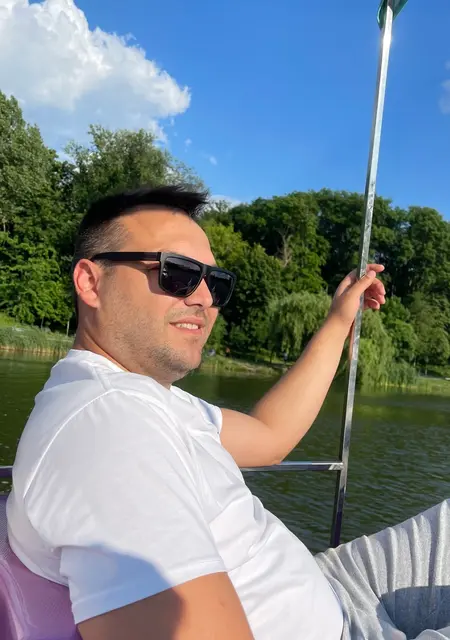 Я Игорь, 32, знакомлюсь без обязательств в Вильгельмсхафен