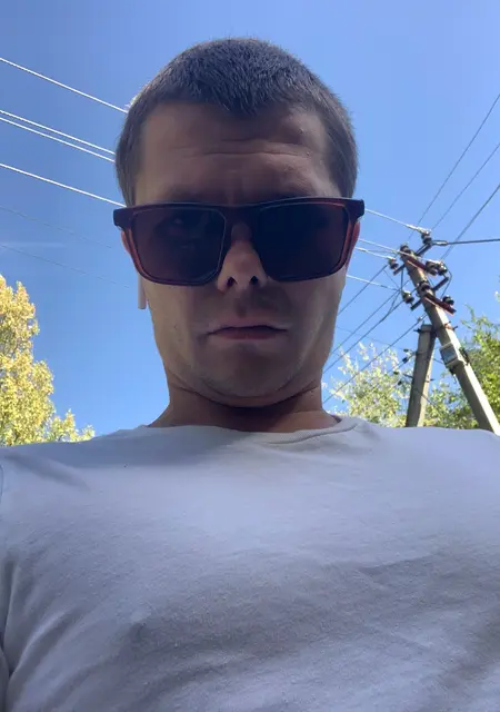 Я Антон, 28 років, знайомлюсь для спілкування у Черкасах