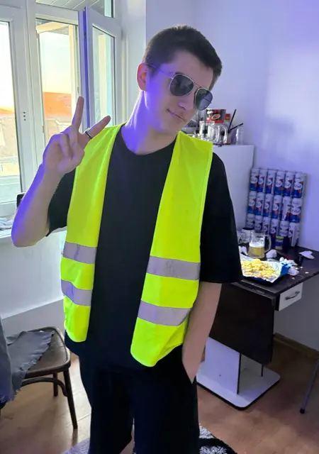 Я Гоша, 19, знакомлюсь без обязательств в Париже