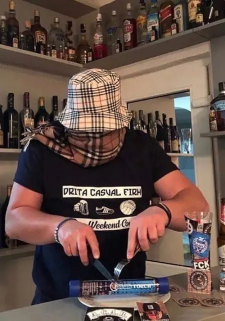 Artems из Амстердама, мне 20, познакомлюсь на одну ночь