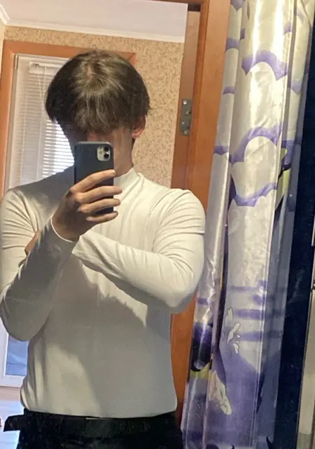 Я Глеб, 20, знакомлюсь без обязательств в Жодино