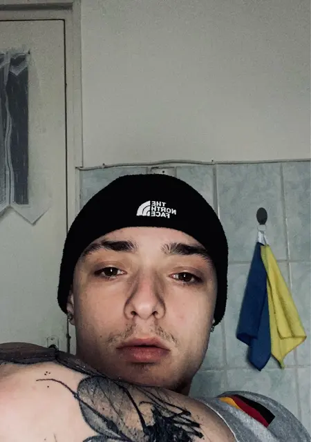 Я Razvan, 23, из Бухареста, ищу знакомство для постоянных отношений