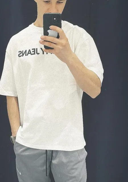 Lex из Дебельн, ищу на сайте знакомства на одну ночь