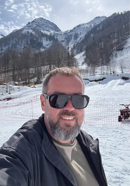 Я Андрей, 49, из Праги, ищу знакомство для дружбы