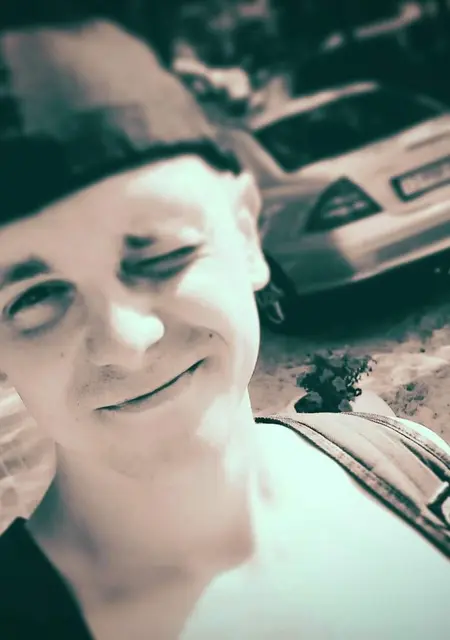 Roman из Вены, ищу на сайте знакомства на одну ночь