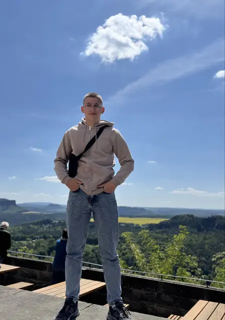 Max из Киева, ищу на сайте знакомства на одну ночь