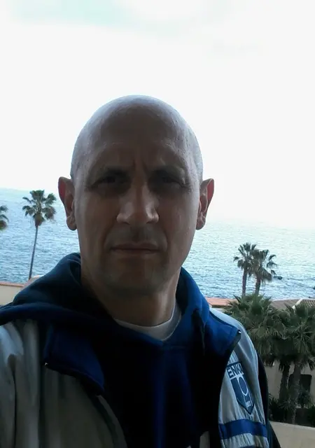 Серж из Берлина, ищу на сайте общение