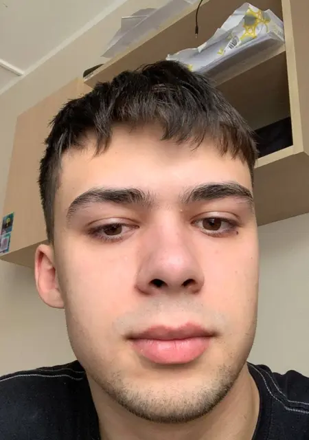 Я Illia, 20, из Познани, ищу знакомства на одну ночь