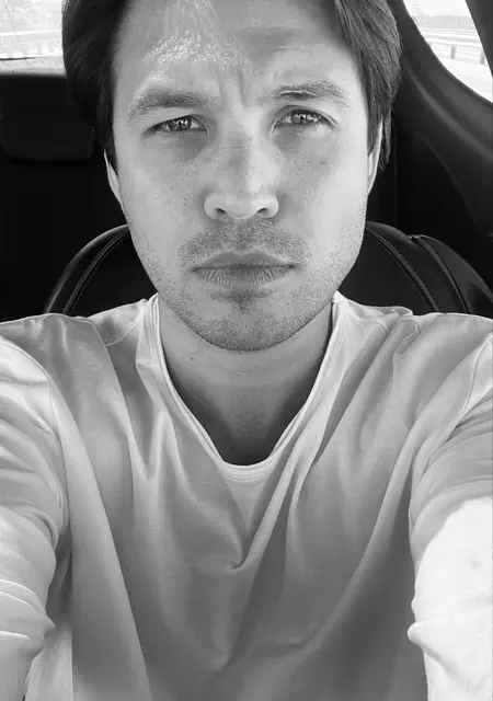 Илья из Амстердама, мне 36, познакомлюсь для постоянных отношений