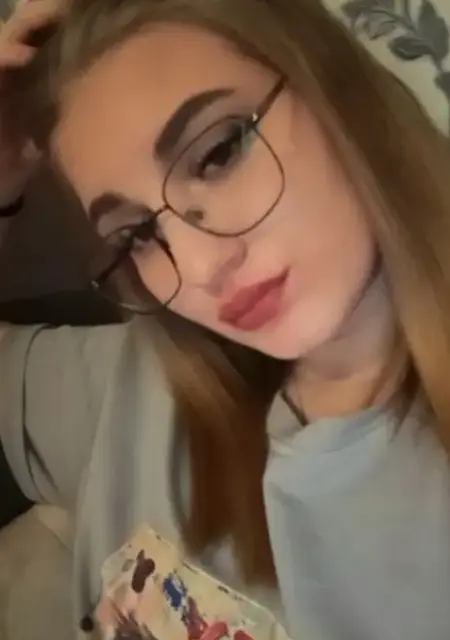 Я Арина, 20, знакомлюсь для общения в Амстердаме