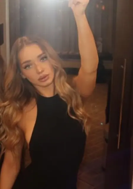 Кира из Киева, мне 26, познакомлюсь для открытые отношения