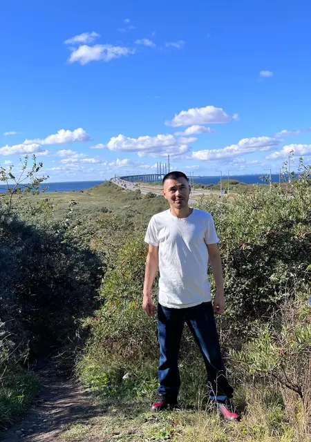 Я Rohallah, 25, из Мальмё, ищу знакомство для открытые отношения