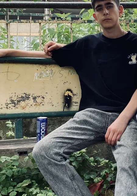 Artur из Еревана, мне 25, познакомлюсь для открытые отношения