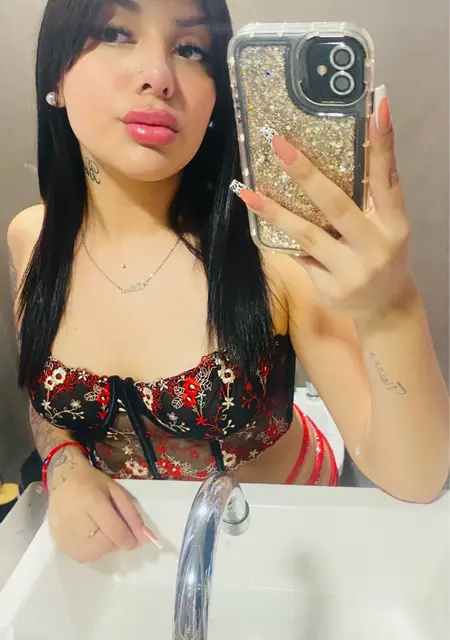 Я Mia, 21, знакомлюсь для общения в Буэнос-айресе