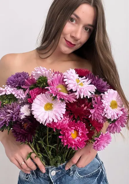 Таня з Кременчука, шукаю на сайті вірт