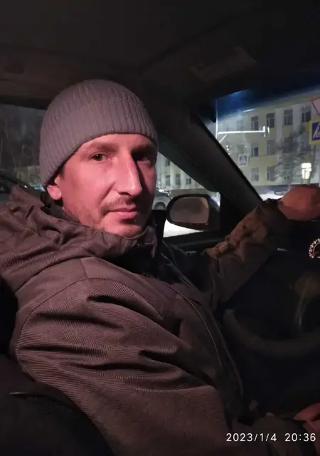 Я Гарик, 45 років, знайомлюсь для спілкування у Дебальцеве