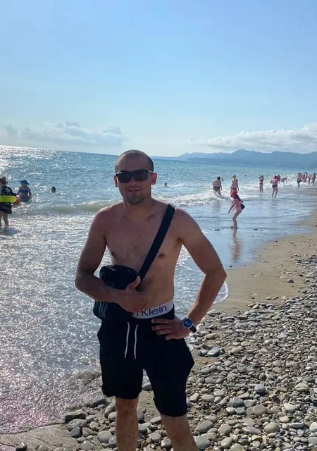 Я Александр, 30, знакомлюсь на одну ночь в Налдвейке