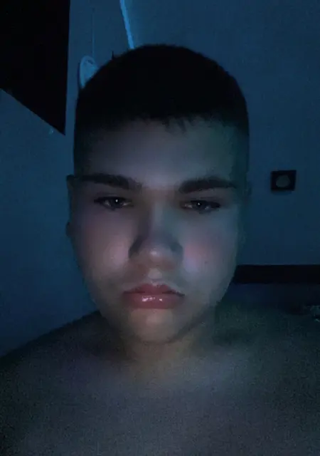 Я Moderated, 21, из Гожув-Велькопольски, ищу знакомство для общения