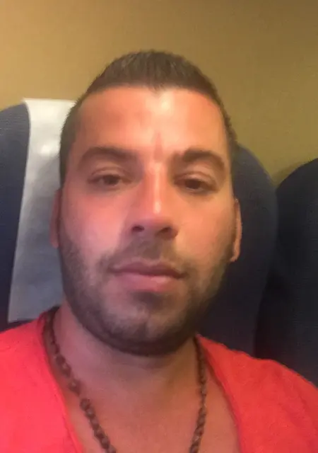 Fani из Стокгольма, мне 38, познакомлюсь для вирта