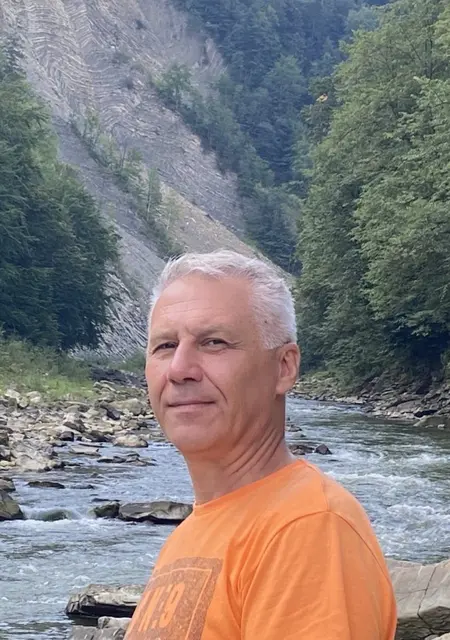 Vladimir з Черкас, шукаю на сайті приємне проведення часу