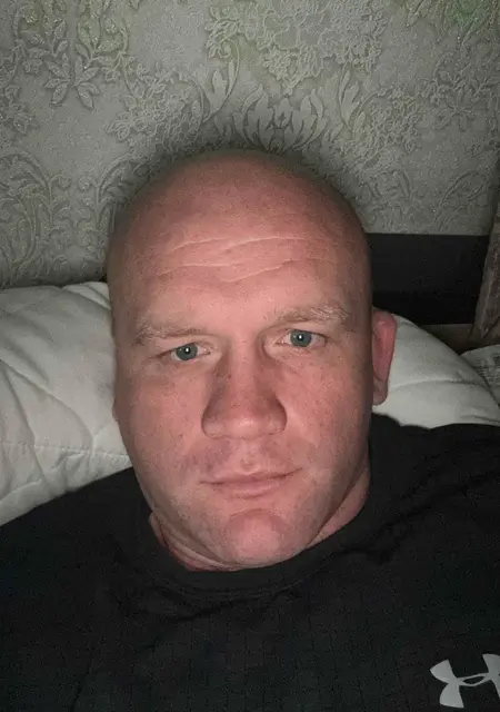 Вячеслав з Маріуполя, шукаю на сайті відкриті стосунки