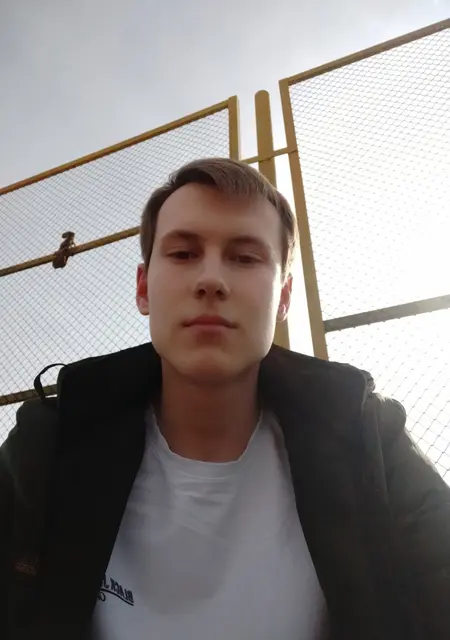 Даниил из Шахтинска, мне 24, познакомлюсь на одну ночь