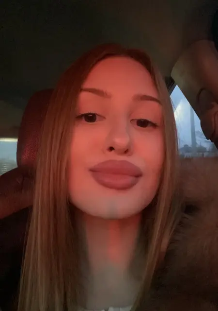 Adel из Киева, мне 21, познакомлюсь для вирта