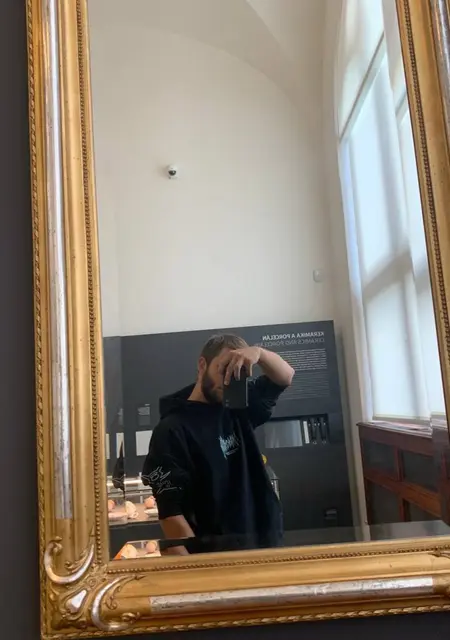 Володимир из Праги, мне 20, познакомлюсь на одну ночь