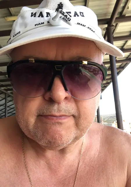 Я Константин, 60, знакомлюсь без обязательств в Франкфурте-на-майне