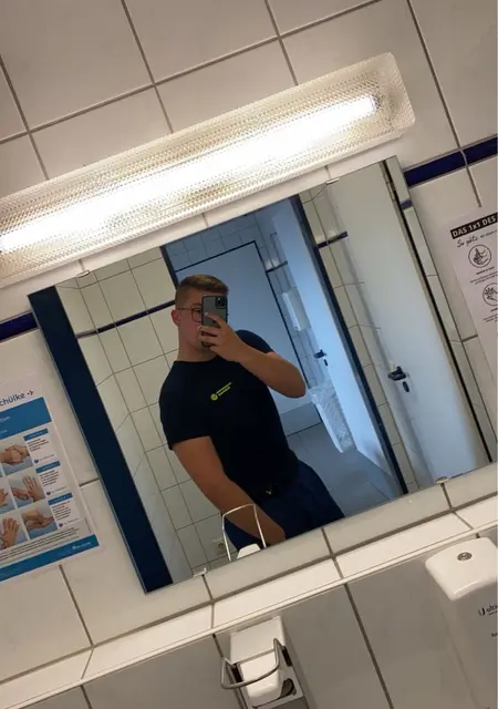 Tom из Штадтлон, ищу на сайте знакомства на одну ночь