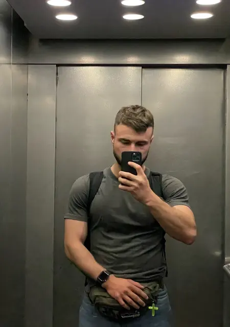 Владислав из Ярмолинцев, ищу на сайте знакомства на одну ночь