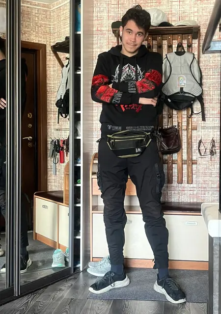 Никита из Лондона, мне 19, познакомлюсь на одну ночь