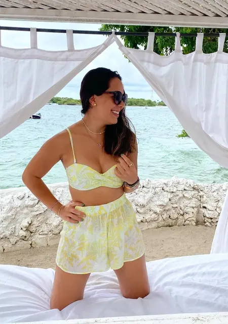 Laura из Тихуана, ищу на сайте общение