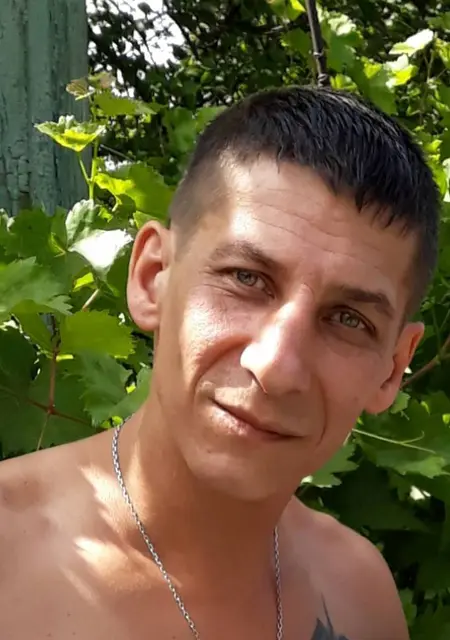 Вячеслав из Каменского, мне 43, познакомлюсь для постоянных отношений