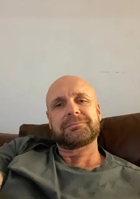 Danny из Лафборо, ищу на сайте знакомства на одну ночь