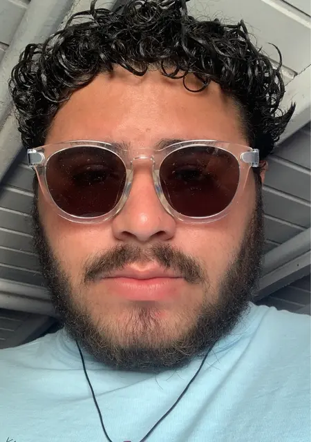 Я Fabio Richard, 22, из Манаус, ищу знакомство для открытые отношения