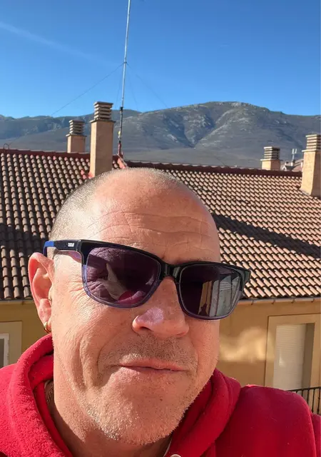 Я Rober, 50, из Мадрида, ищу знакомства на одну ночь