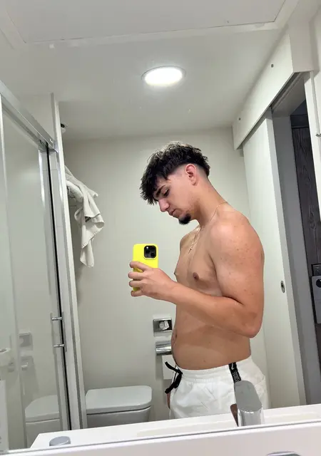 Я Hector, 25, из Гвадалахары, ищу знакомства на одну ночь