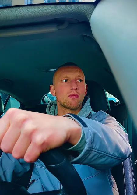 Я Бодя, 29 років з Івано-Франківська, шукаю знайомство для постійних стосунків