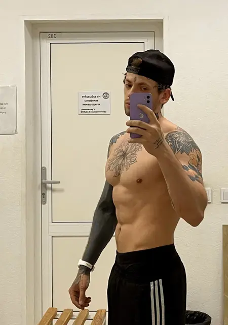 Я Max, 28, из Уэйкфилд, ищу знакомства без обязательств