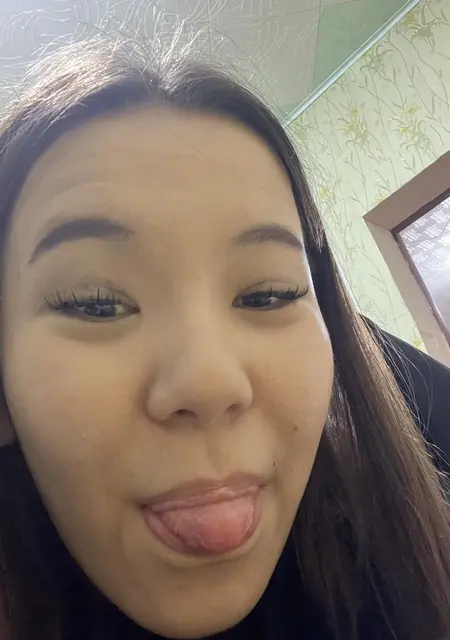 Я Лиля, 26, из Бургаснувшего, ищу знакомства на одну ночь