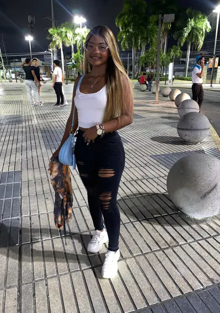 Esther из Санто-доминго Эста, мне 25, познакомлюсь для дружбы