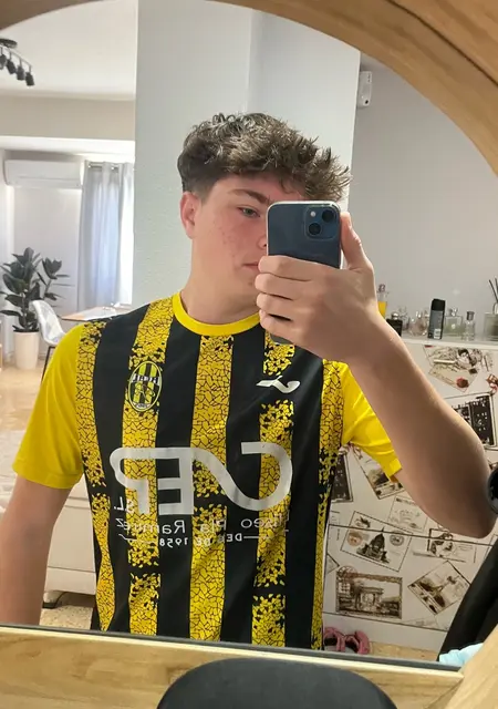 Я Illia, 20, из Валенсии, ищу знакомство для постоянных отношений