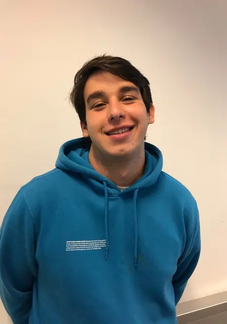 Я Kenoo, 22, из Вены, ищу знакомство для постоянных отношений