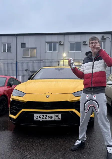 Я Даниил, 18, из Берлина, ищу знакомства на одну ночь